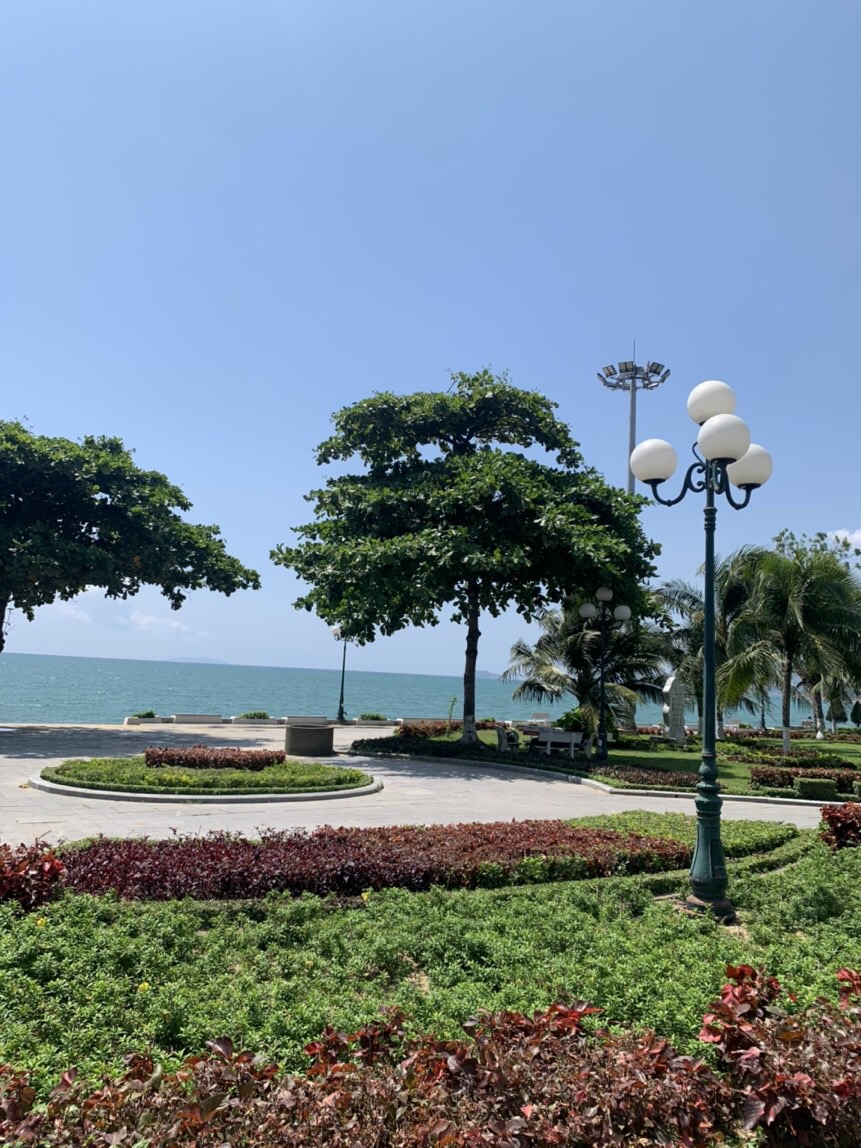 Bán khách sạn sát biển Xuân Diệu, thành phố Quy Nhơn